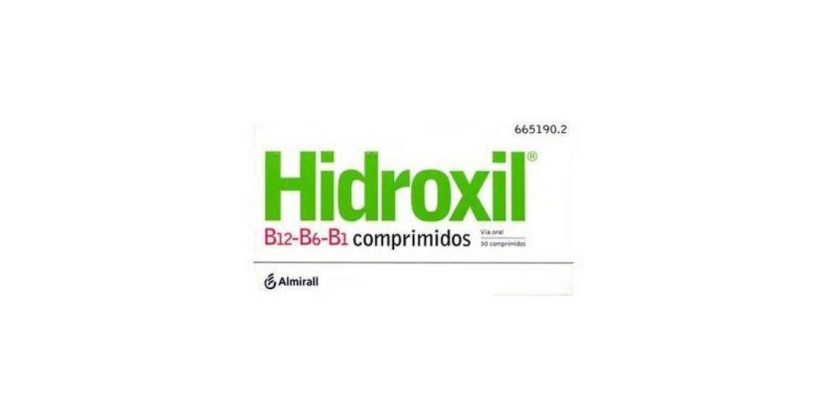 La cantidad diaria sugerida de vitamina B-12 para adultos es 2,4 microgramos. La vitamina B-12 (cobalamina) tiene un pap